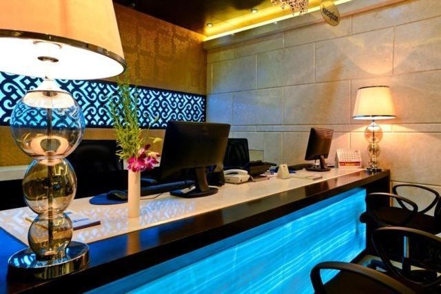 Hotel Southern Grand Vijayawāda Esterno foto